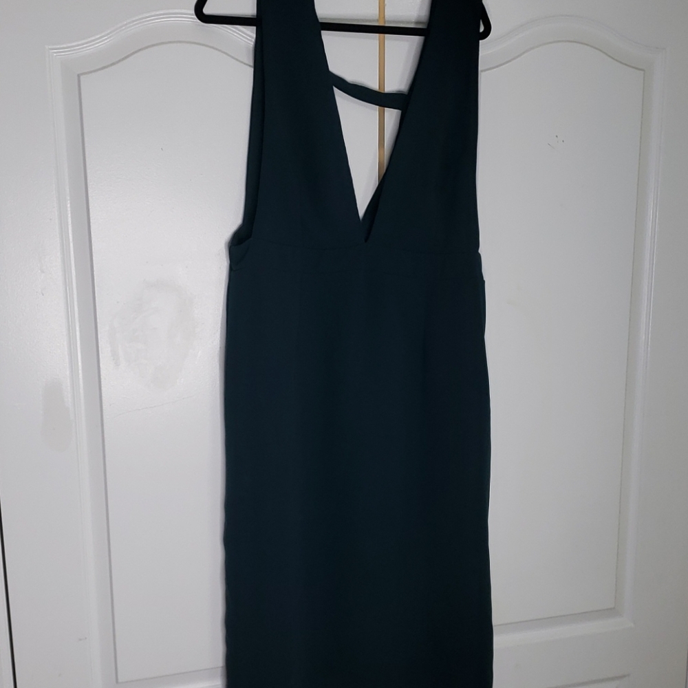 Long dress with Vshape neck line